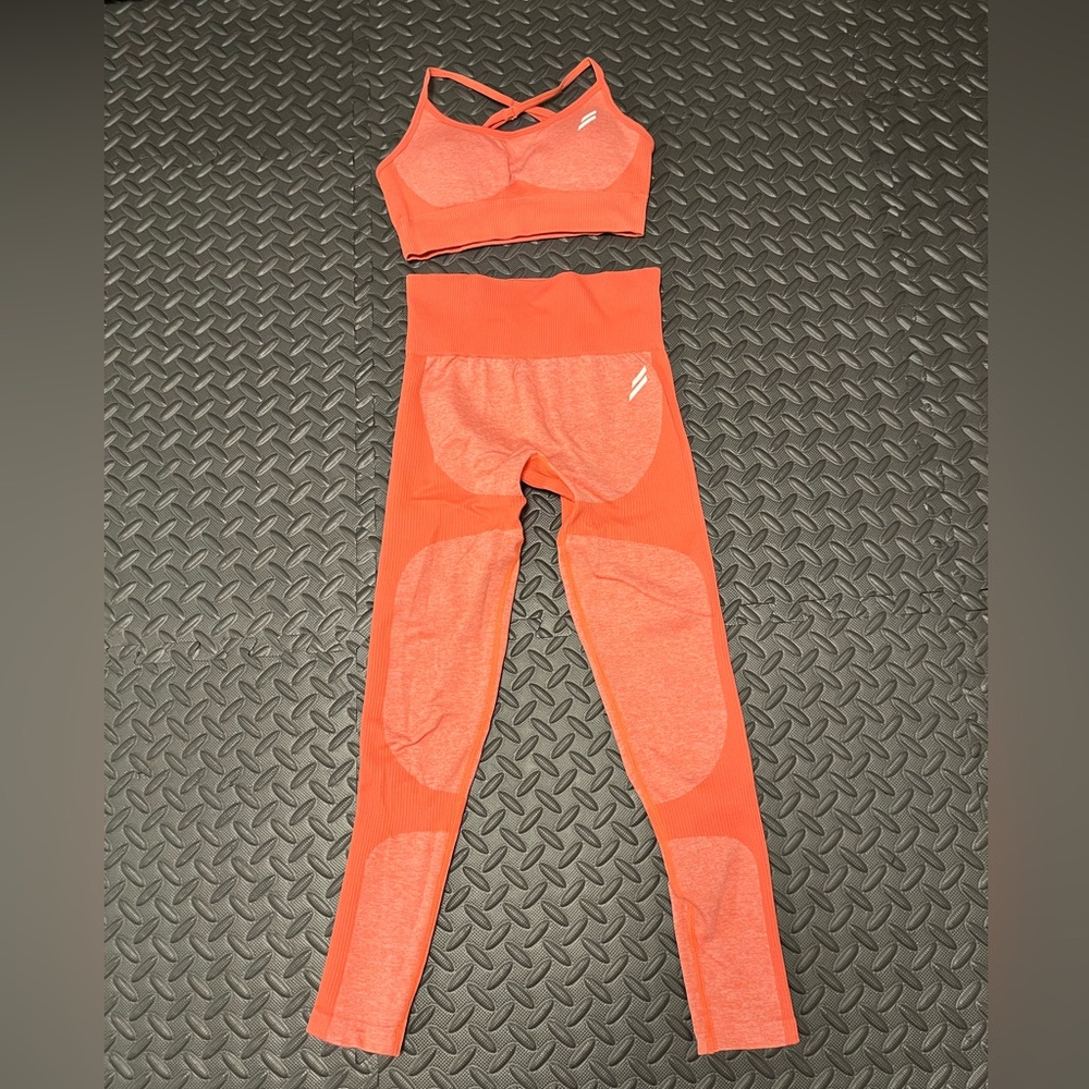 Neon Pink Activewear Set - DOYOUEVEN